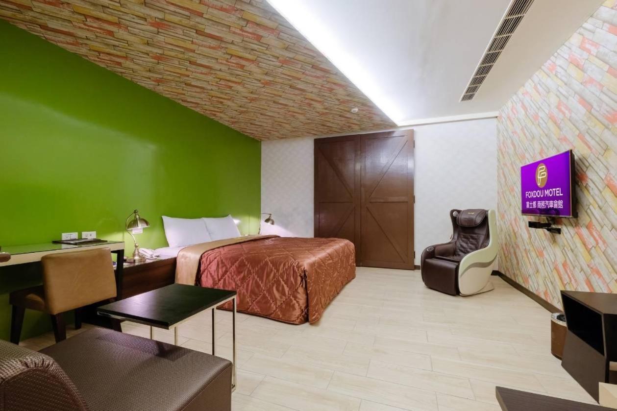Foxdou Business Motel Тайнань Экстерьер фото